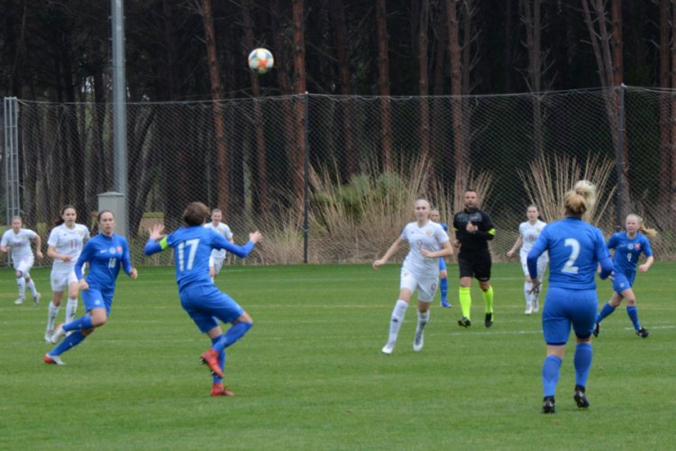 Rusya U17 Kadın Milli Futbol Takımı, Slovenya'yı 2-1 yendi