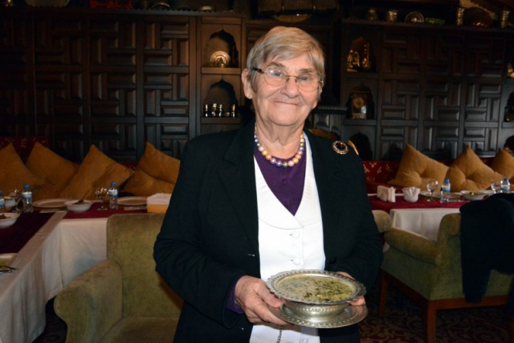 Canan Karatay'dan gribe karşı 'tirşik &ccedil;orbası' &ouml;nerisi