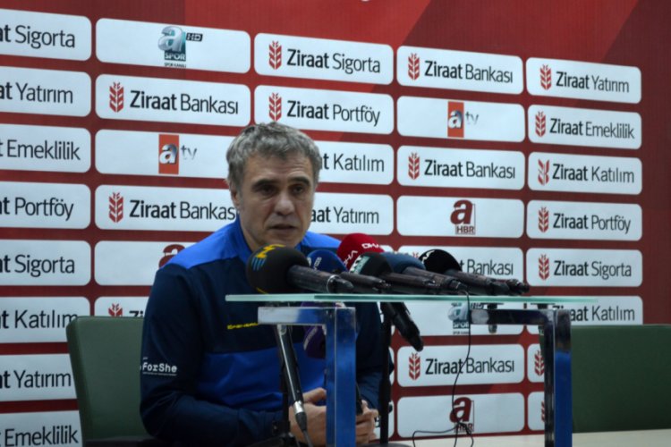 Yanal: "Bug&uuml;n futbol konuşabileceğimiz bir g&uuml;n değil"