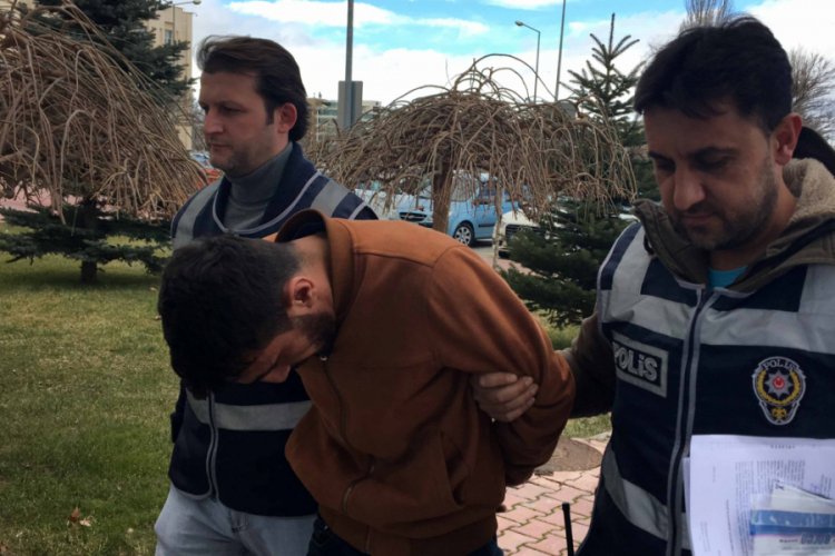'Başkomiserim' yalanıyla 24 bin lira dolandırdı