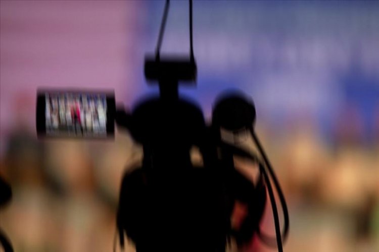 ABD'de Demokrat başkan aday adayları televizyonda kozlarını paylaştı