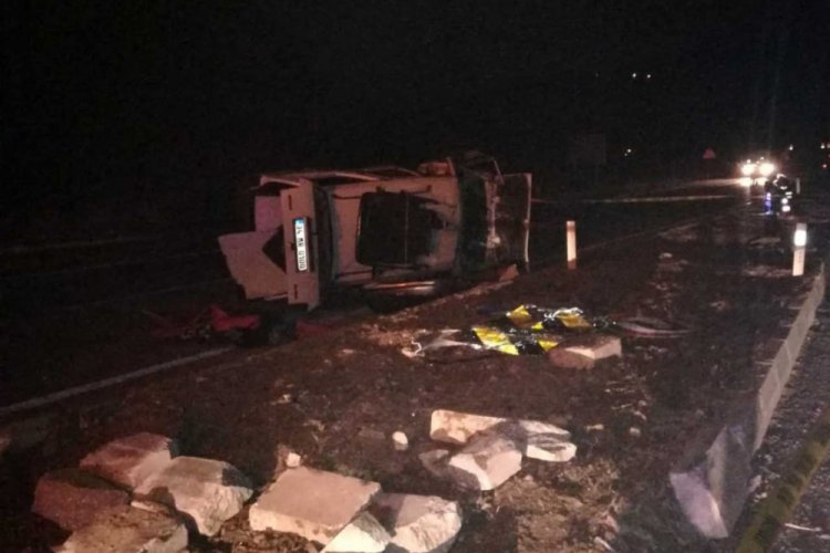 Kontrolden &ccedil;ıkan otomobil takla attı: 1 &ouml;l&uuml;