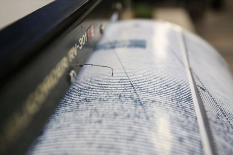 Endonezya'da 6,1 b&uuml;y&uuml;kl&uuml;ğ&uuml;nde deprem