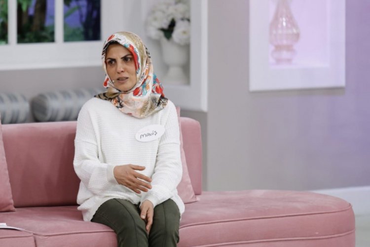Eşine b&ouml;breğini veren kadın aldatıldı, soluğu Esra Erol'da aldı