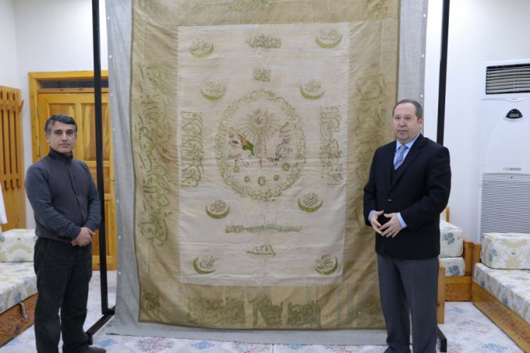 Hz. İbrahim'in mağarasında bulunan 13 sancak korumaya alındı