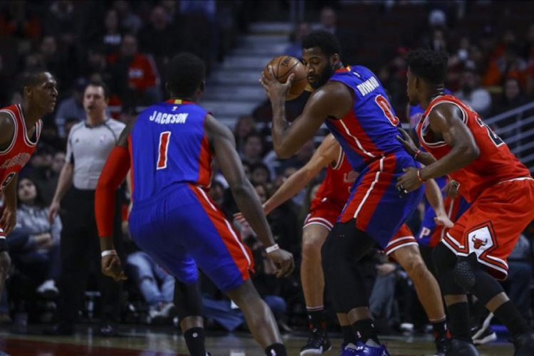 NBA'de Cavaliers, Pistons'tan Drummond'ı takasla kadrosuna kattı