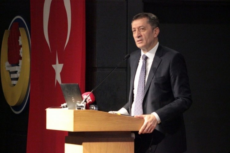 "T&uuml;rkiye'de at&ouml;lyelerin olduğu okullaşma hedefimiz var"