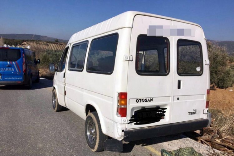 Yaşlı kadının 'boh&ccedil;acıyız' diyerek 8 bin lirasını &ccedil;alan 3 ş&uuml;pheliye tutuklama