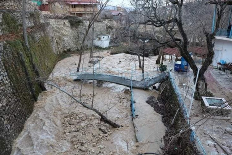 Ermenek'te yağış sele neden oldu