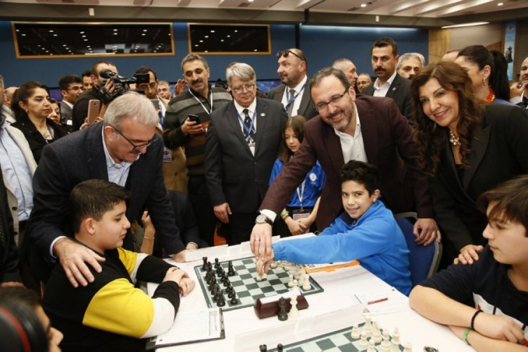 Bursalı Ediz G&uuml;rel namağlup şampiyon