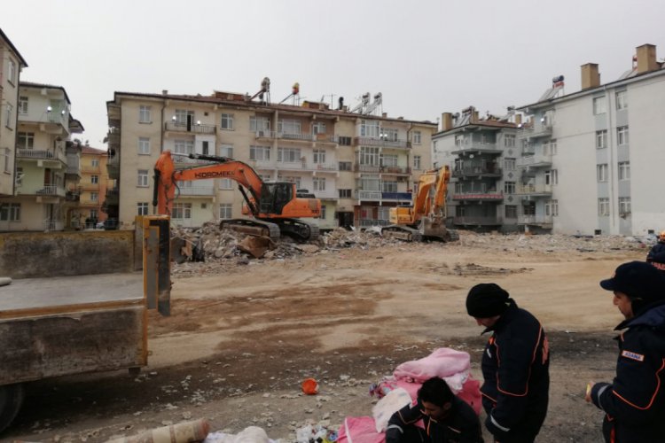 Elazığ'da yıkımı yapılacak binalardan malzeme alımları yasaklandı