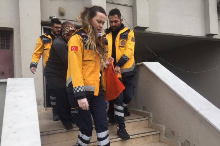 Eşine kızıp dereye atladı