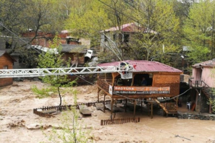 Sel evleri sürükledi, köprüleri yıktı Güncel Haberler
