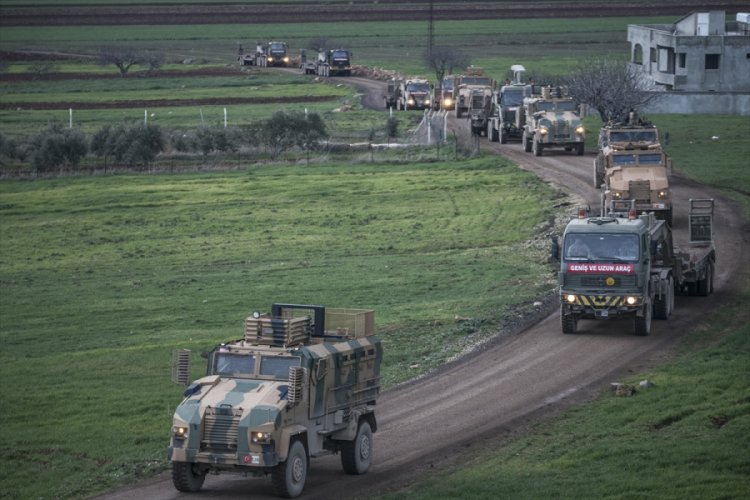 Sınıra 200 ara&ccedil;lık askeri konvoy g&ouml;nderildi