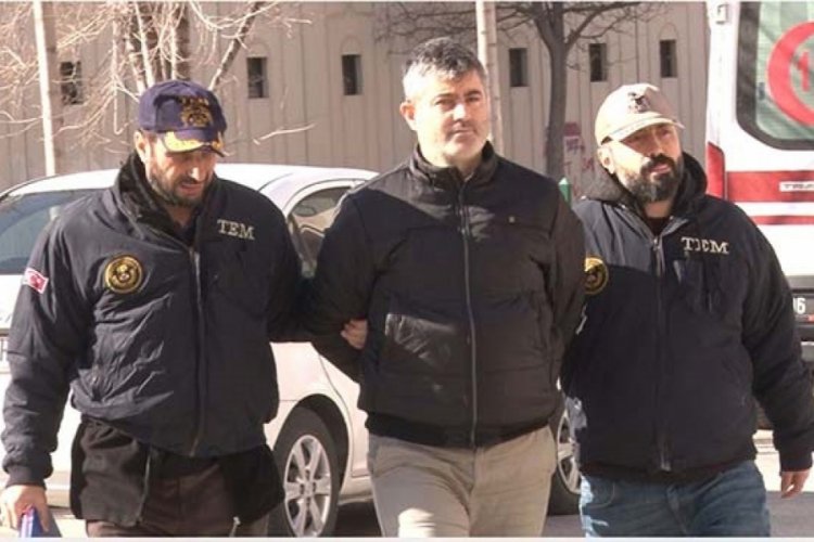 Akın &Ouml;zt&uuml;rk'&uuml;n emir astsubayı tutuklandı!