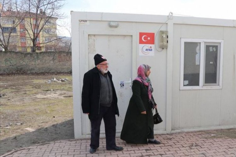 Elazığ'da 27 noktaya bilgilendirme konteynerleri kuruldu