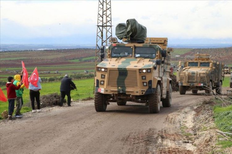 Suriye sınırına 300'&uuml; aşkın ara&ccedil;lık askeri sevkiyat
