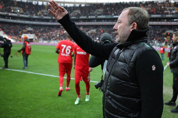 Beşiktaş'ta Sergen Yal&ccedil;ın'a b&uuml;y&uuml;k destek!