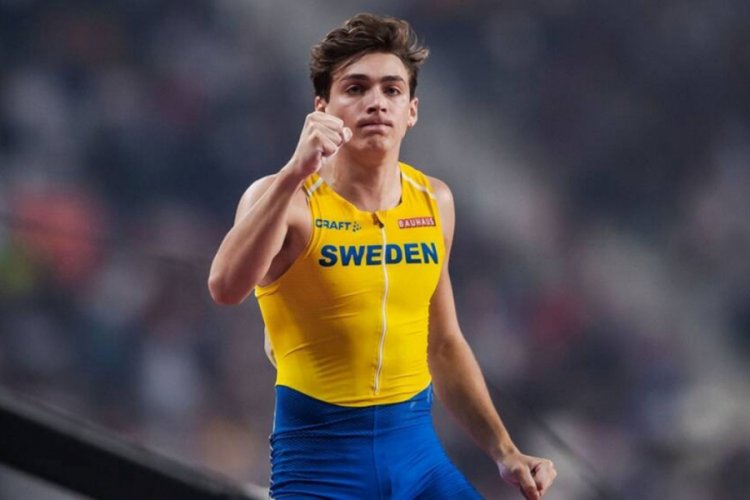Armand Duplantis d&uuml;nya rekoru kırdı