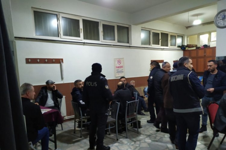 Aranan 24 kişi yakalandı