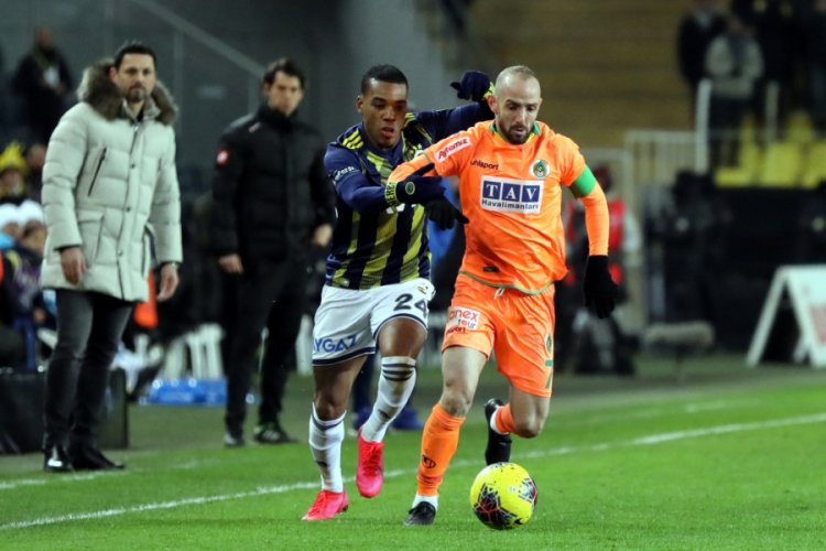 Aytemiz Alanyaspor ligde 7 ma&ccedil;tır yenilmiyor