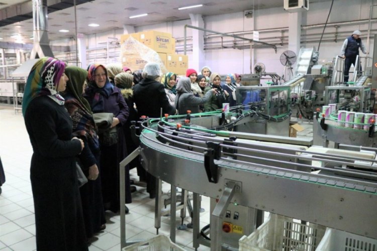 Bursa'da kadın &uuml;reticilerden Marmarabirlik ziyareti