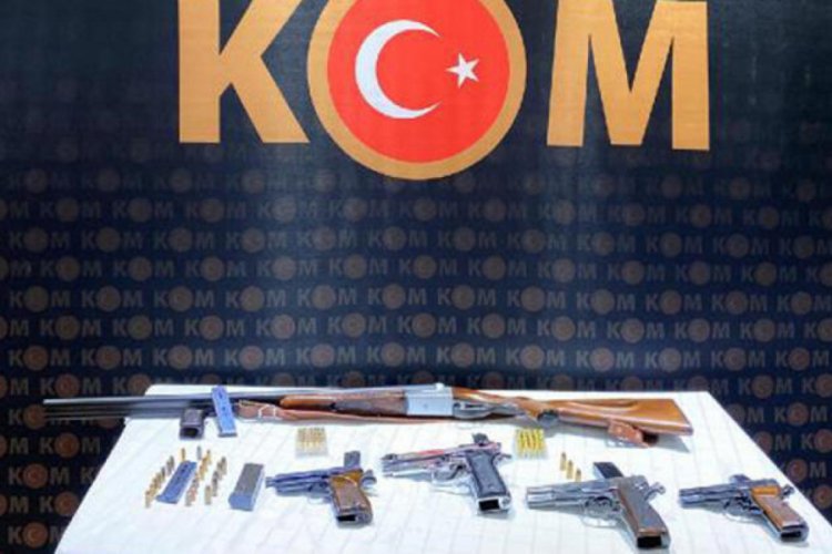 Ka&ccedil;ak silah ticaretine 9 g&ouml;zaltı
