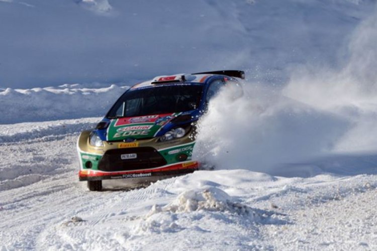 Ralli sezonu Sarıkamış'ta karlar &uuml;zerinde a&ccedil;ılıyor