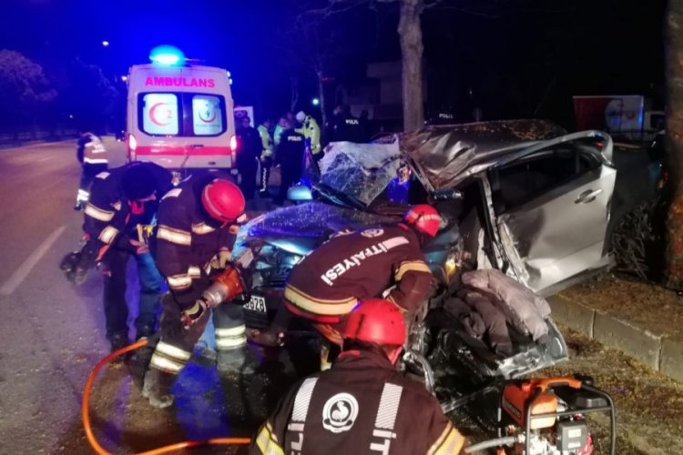 Anne &ouml;ld&uuml;, ikiz bebekler hayata tutundu