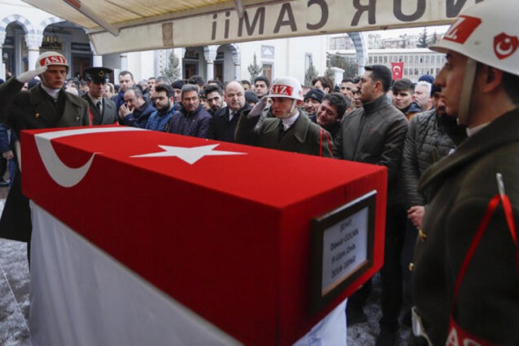 Şehit Uzman Onbaşı &Ouml;zcan, son yolculuğuna uğurlandı