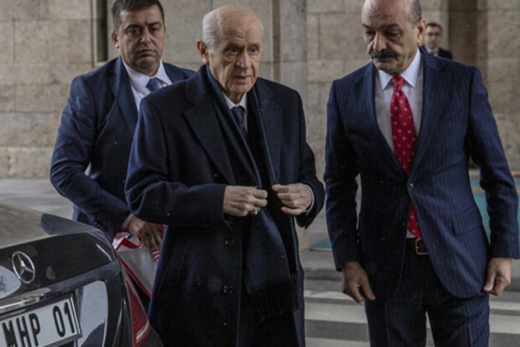 Bah&ccedil;eli'den Harran Belediye Başkanı'na &ouml;zel koleksiyonundan hediye