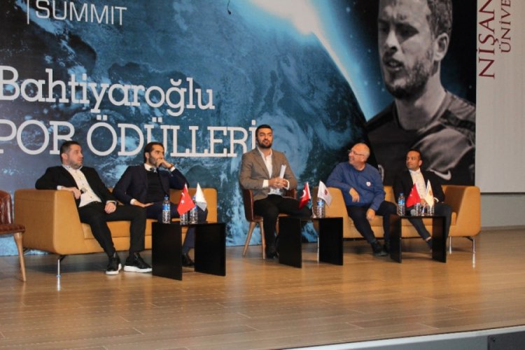Nihat Kahveci: "Kul&uuml;plerimiz batmış durumda, &ouml;z kaynaklara y&ouml;nelmeliyiz"
