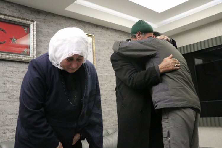 Eylem yapan ailelerden biri daha evladına kavuştu