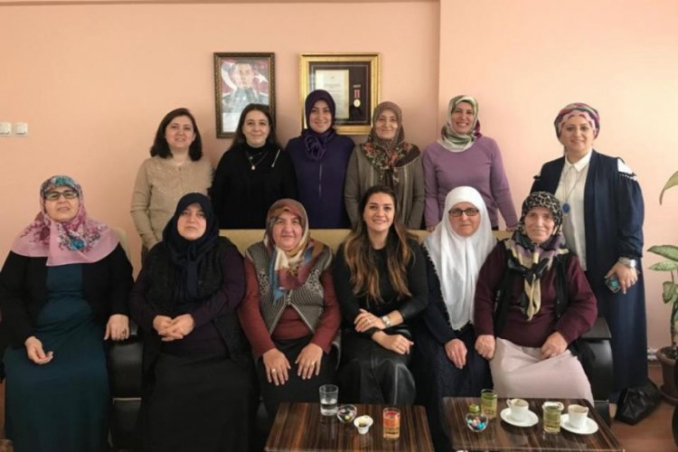 Vali eşi, şehit ailesine moral verdi