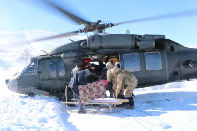 Askeri helikopterle hasta kurtarma operasyonu