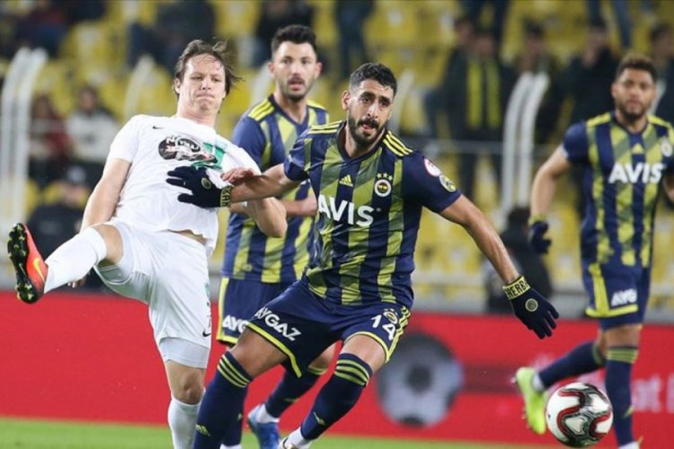 Kupada yarı finale y&uuml;kselen ilk takım Fenerbah&ccedil;e oldu