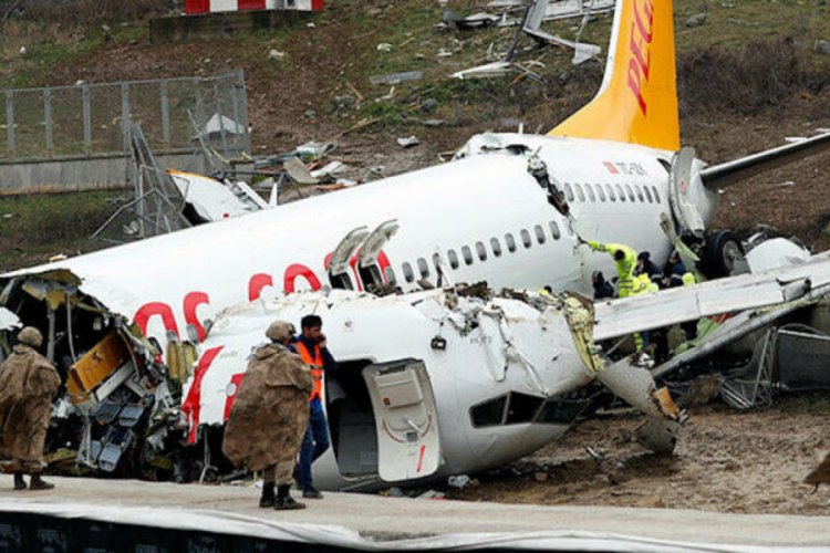 Bakan Turhan'dan u&ccedil;ak kazası a&ccedil;ıklaması: Aciz kalmış