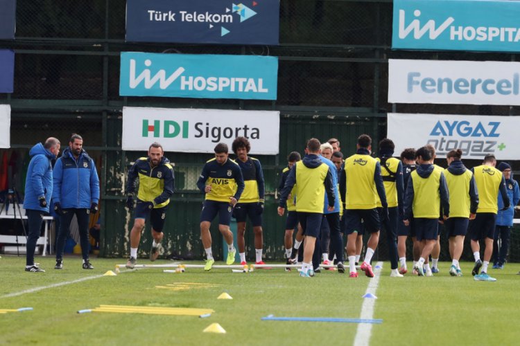 Fenerbah&ccedil;e, Ankarag&uuml;c&uuml; ma&ccedil;ı hazırlıklarına başladı