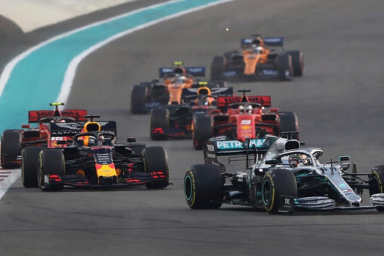 Koronavir&uuml;s Formula 1'i'de vurdu!