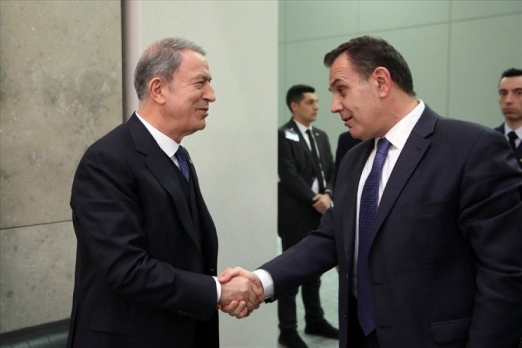 Bakan Akar, Yunan Savunma Bakanı ile g&ouml;r&uuml;şt&uuml;