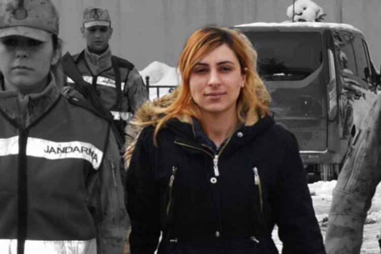 Su&ccedil; makinası kadın gizli b&ouml;lmede yakalandı!