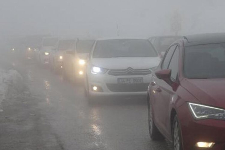 Kartepe yolunda 3 kilometrelik ara&ccedil; kuyruğu