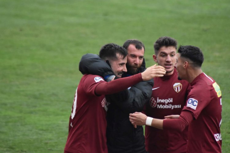 İneg&ouml;lspor evinde 3 puanı kaptı