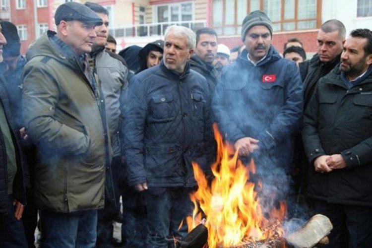 Bakanlar Soylu ve Kurum, deprem b&ouml;lgesinde incelemelerde bulundu