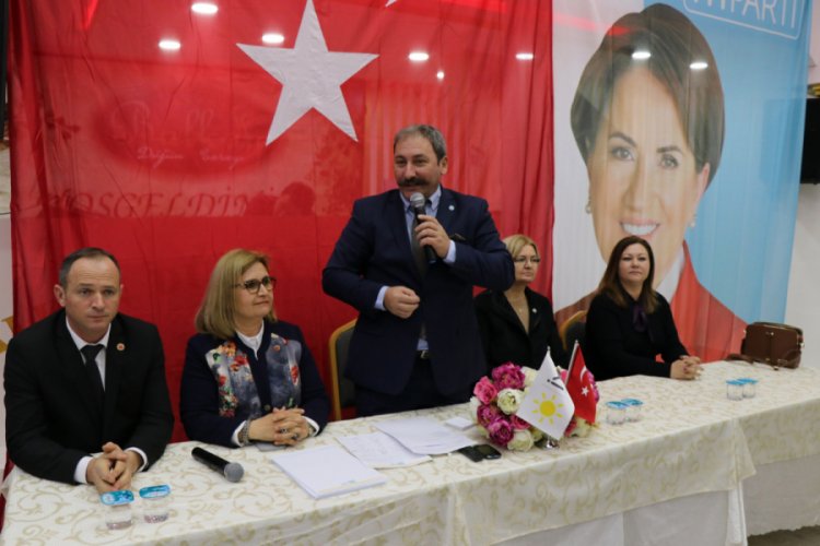 İYİ Parti'li Akalın: CHP'nin mahalli y&ouml;neticileri, b&uuml;y&uuml;k uyumu tabandan zedeliyor