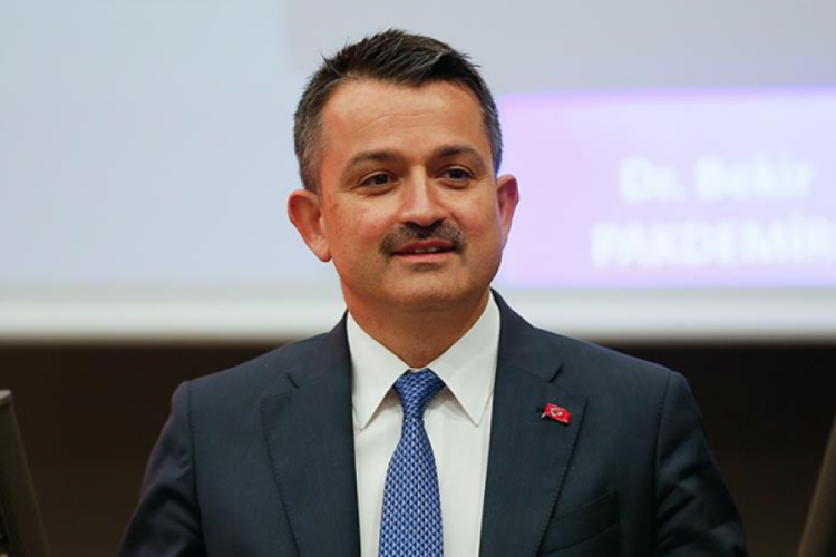 B&uuml;y&uuml;kbaş hayvanlar veterinere SMS atacak!