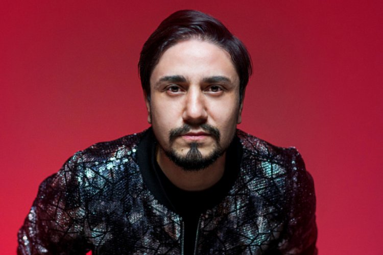 İrfan &Ouml;zata'nın yeni alb&uuml;m&uuml; 'D&ouml;nsen D&ouml;nerdin' &ccedil;ıktı