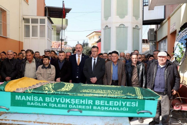 Eşinin &ouml;ld&uuml;rd&uuml;ğ&uuml; Hafize toprağa verildi