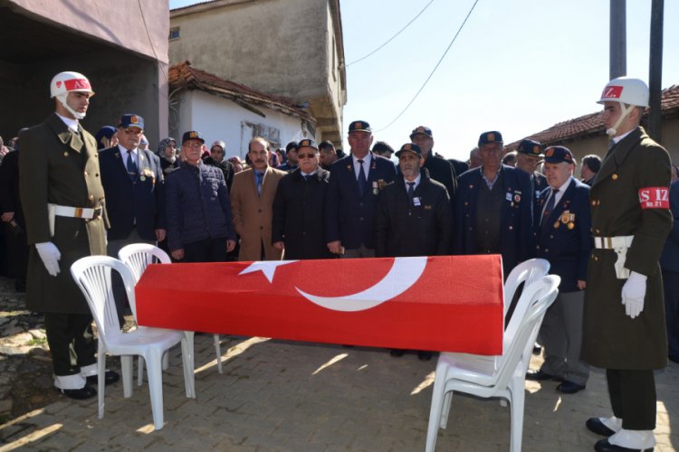 Kıbrıs gazisi son yolculuğuna uğurlandı