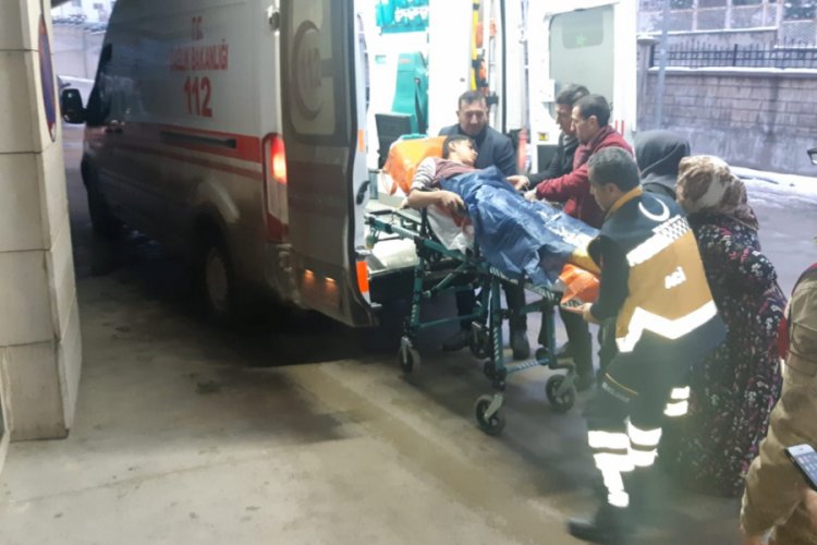 Av t&uuml;feği ile kazara kendini vurdu